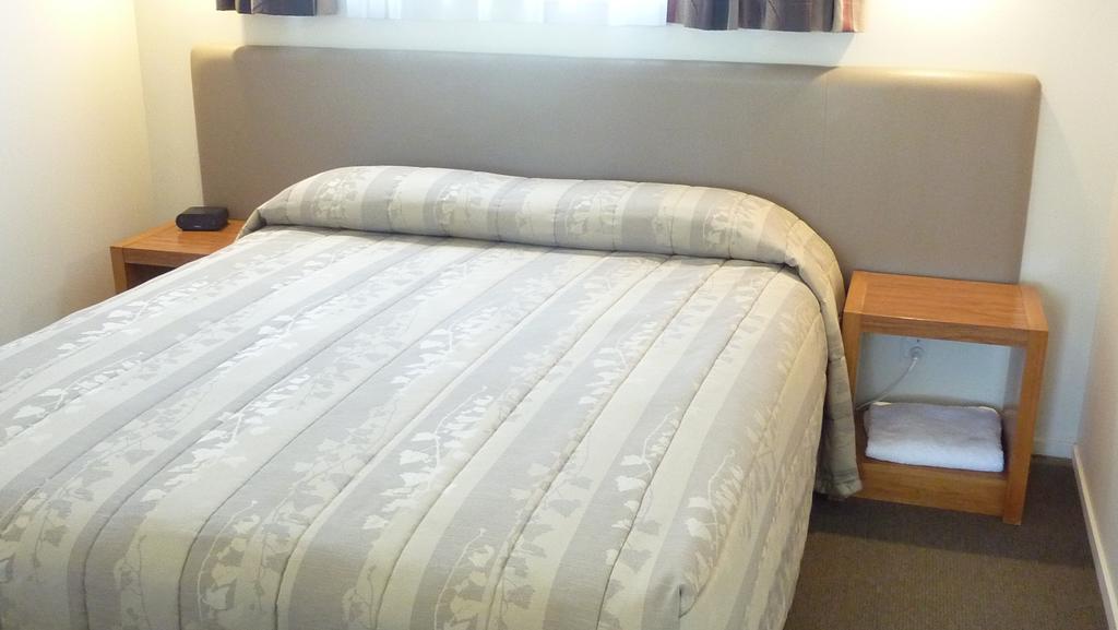 Colonial Inn Motel Christchurch Bagian luar foto