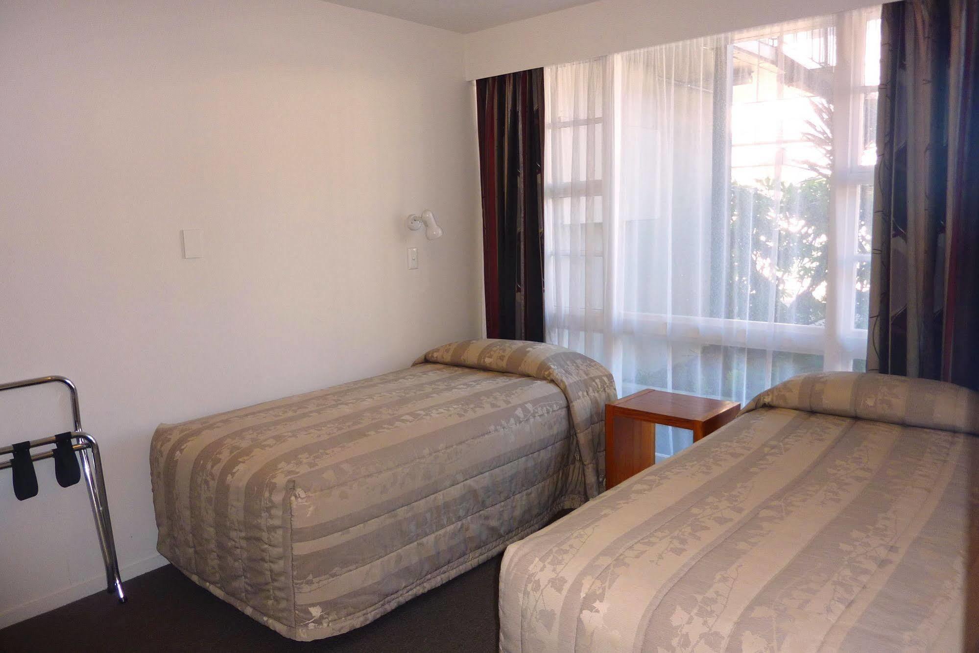 Colonial Inn Motel Christchurch Bagian luar foto
