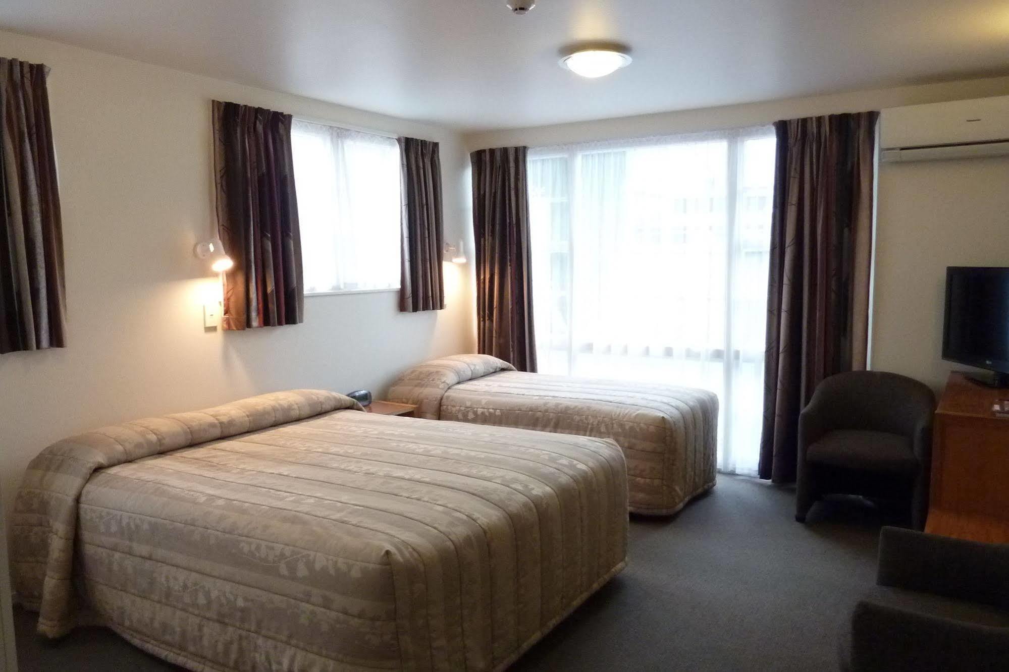 Colonial Inn Motel Christchurch Bagian luar foto