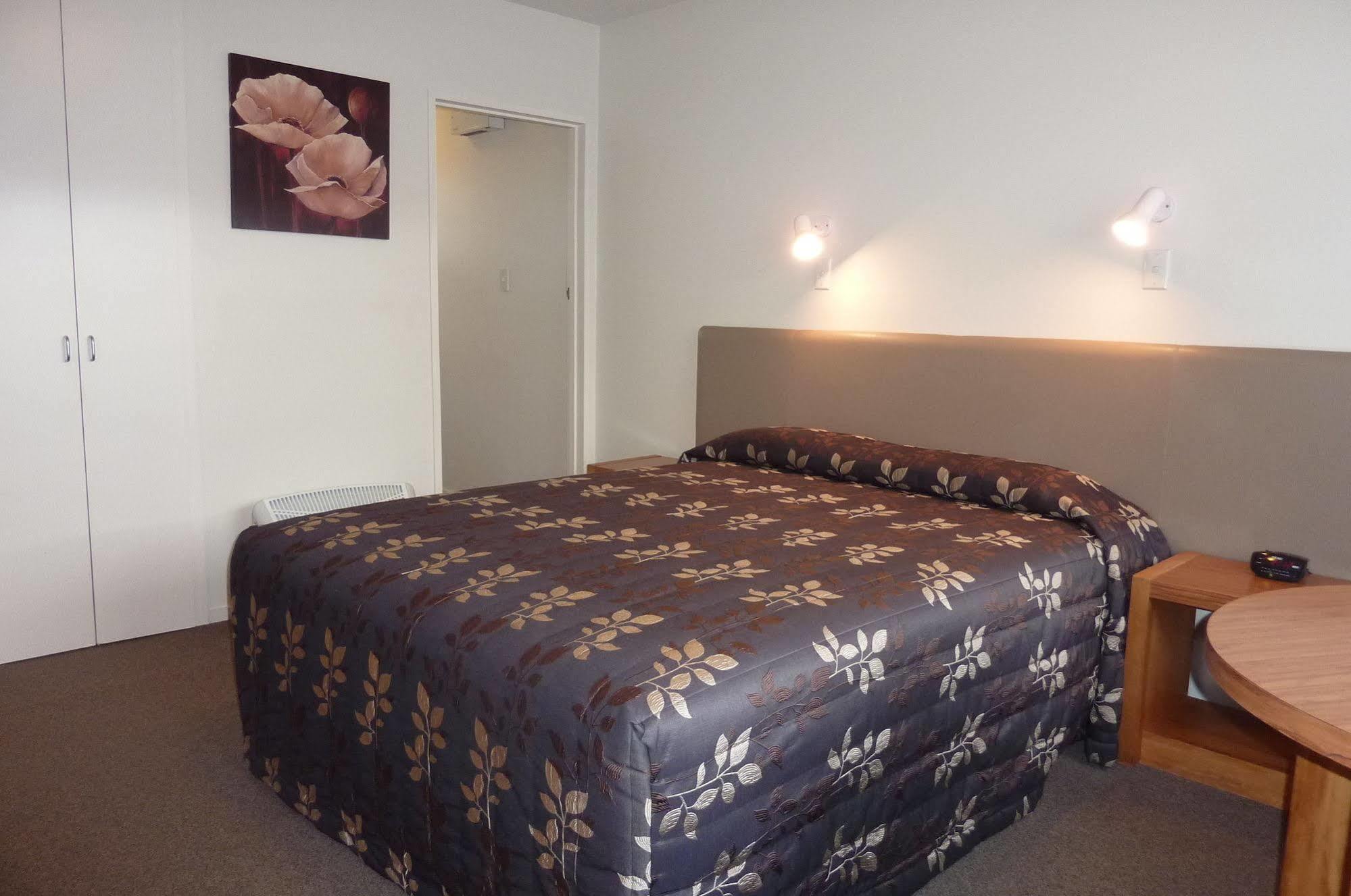 Colonial Inn Motel Christchurch Bagian luar foto